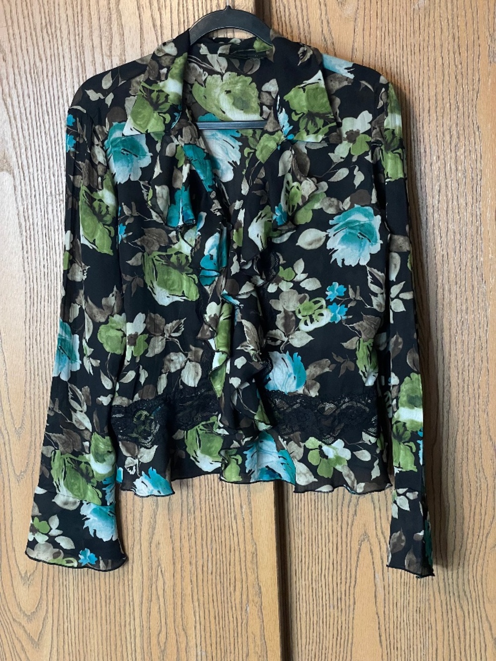TAILOR B MOSS SEMI-SHEER BLACK FLORAL RUFFLED TOP BLOUSE SIME M BUTTON UP LACE